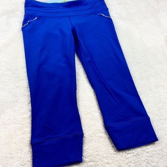 Athleta Relay Capri - Picture 3 of 8